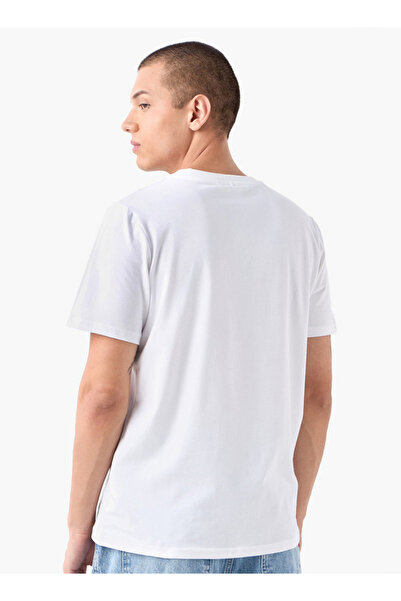 SP Characters تي شيرت بطبعة جرافيكية مع رقبة دائرية