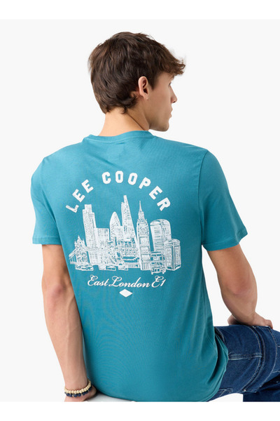 Lee Cooper تي شيرت بطبعة جرافيكية ورقبة دائرية وأكمام قصيرة