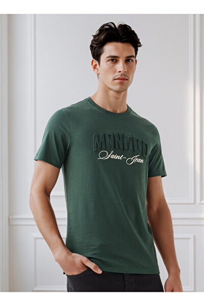 FAV Men Slim Fit Crew Neck Short Sleeves Typographic Print T-shirt