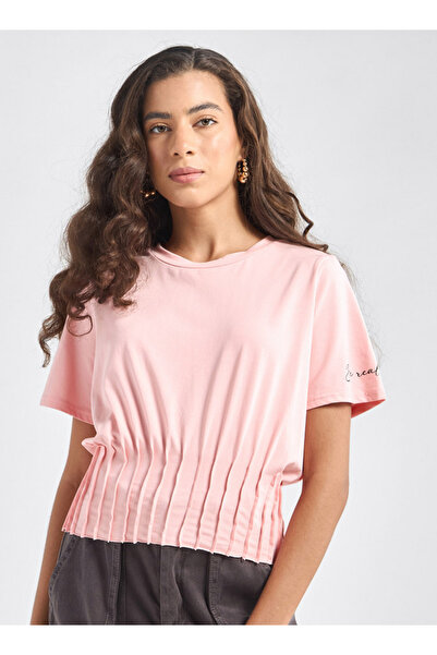 FAV تي شيرت مطبوع بتفاصيل Pintuck