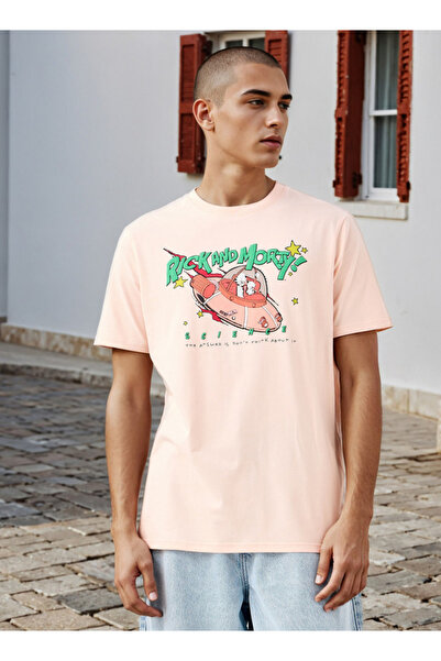 SP Characters تي شيرت بقصّة عادية وطبعة ريك ومورتي