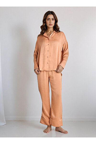 FAV طقم بيجامة قميص بياقة وسروال بوليستر