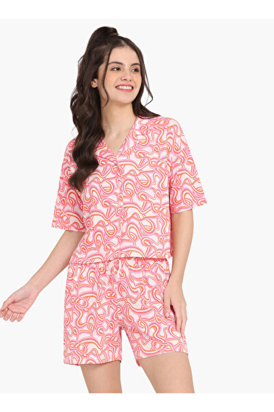 Zivame طقم قميص وشورت بطبعة كاملة وياقة مدببة من Zivame