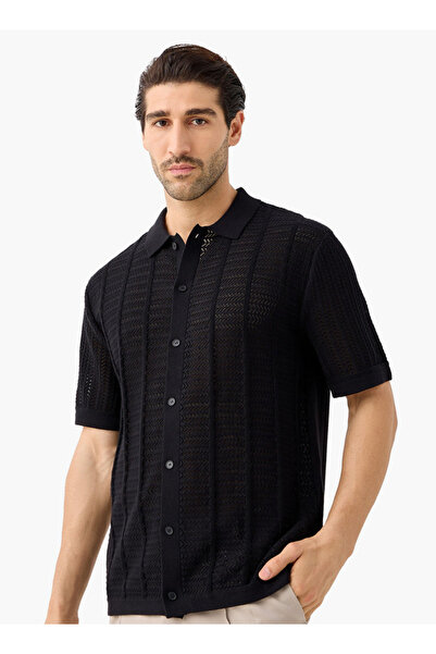 Iconic قميص منقوش بياقة وأكمام قصيرة