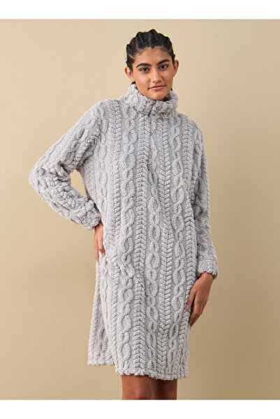 FAV قميص نوم بأكمام طويلة وسحّاب نصفي للإغلاق