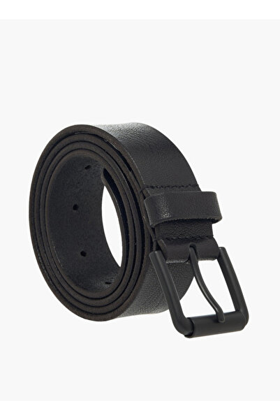 FAV حزام جلدي مزخرف بإبزيم للإغلاق