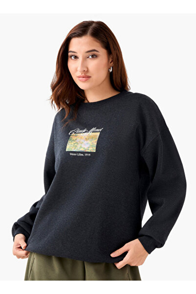 SP Characters Chr L Crewneck Embellished Sweatshirt