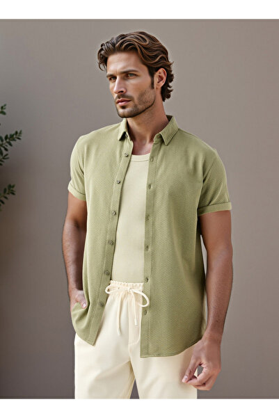 Iconic قميص بقصّة سليمة ومُحكمة