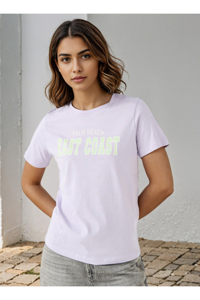 FAV تي شيرت بطبعة جرافيكية مع رقبة دائرية