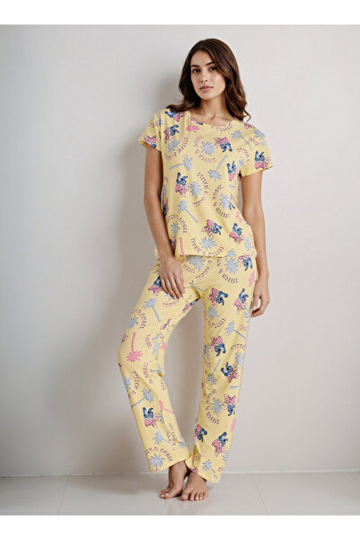 FAV All-Over Stitch and Angel Print Pyjama Set