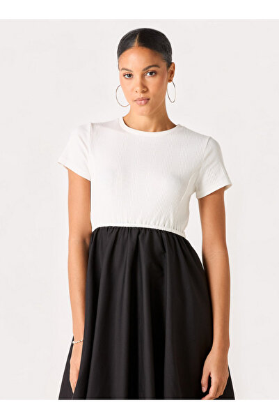 FAV Colourblock A-line dress with Round Neck