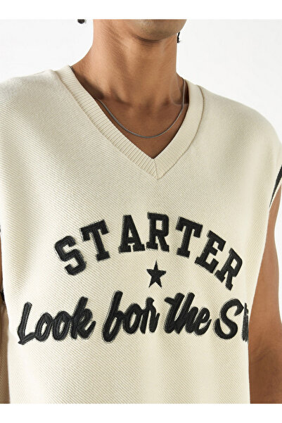 Starter Slogan Applique V-neck Sleeveless T-shirt