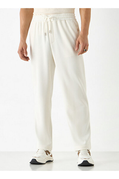 Iconic Relaxed Fit Textured Joggers With Pockets