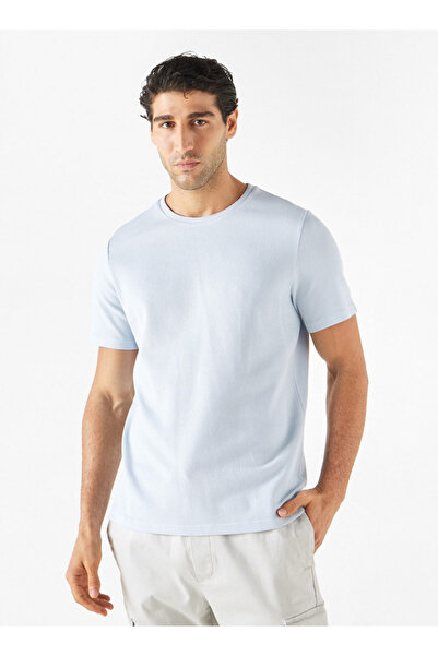 Iconic تي شيرت مزخرف برقبة دائرية وأكمام قصيرة