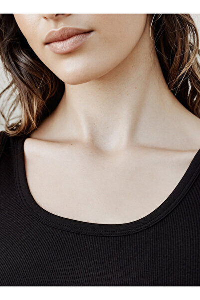 FAV Ribbed Sleeveless Tank Top with Scoop Neck