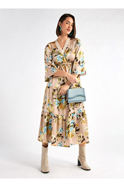 FAV Floral Print Midi Dress with Lace Detail and 3/4 Sleeves