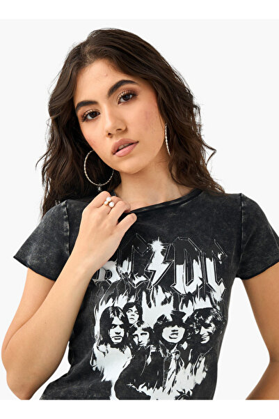 SP Characters تي شيرت بطبعة جرافيكية لفرقة AC/DC