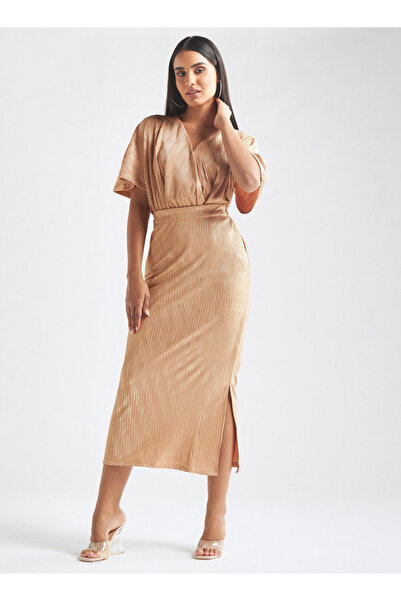 FAV Textured Skirt With Semi-elasticated Waistband And Slit Detail