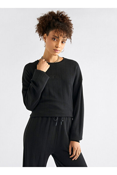 FAV Textured Long Sleeves T-shirt And Pants Set