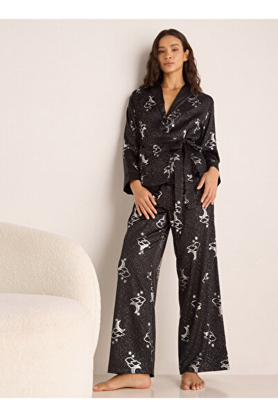 FAV طقم بيجاما من الفيسكوز بطبعة رقائق معدنية