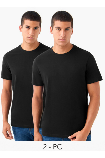 FAV مجموعة من قطعتين - تي شيرت برقبة دائرية وأكمام قصيرة