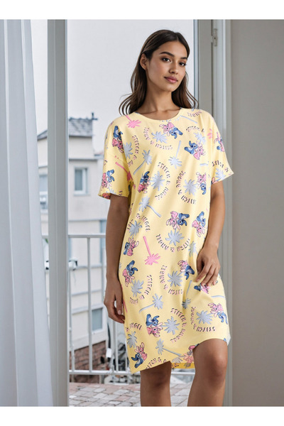 FAV قميص نوم بطبعة ملاك وخياطة شاملة