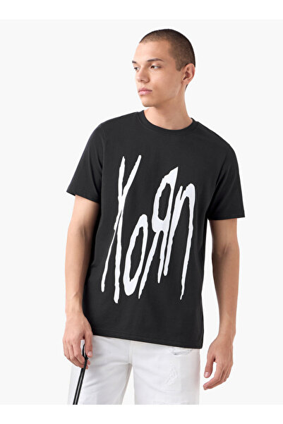 FAV Typographic Print T-shirt with Crew Neck