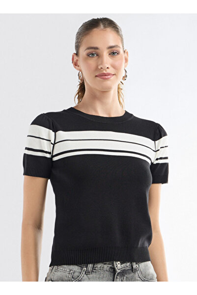 FAV Striped Crew Neck T-shirt With Short Sleeves