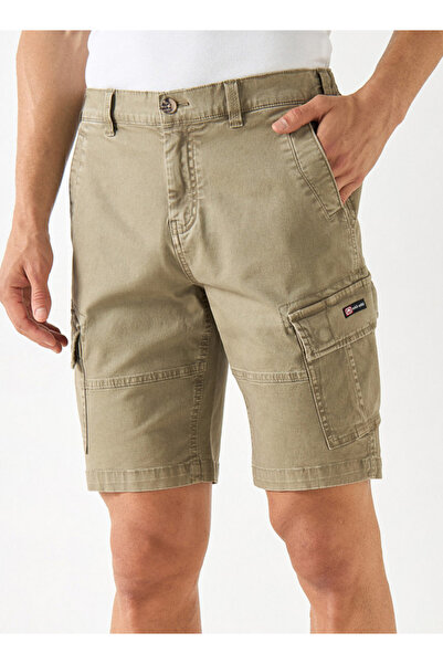 ECKO Unltd Solid Relaxed Fit Cargo Shorts with Button Closure