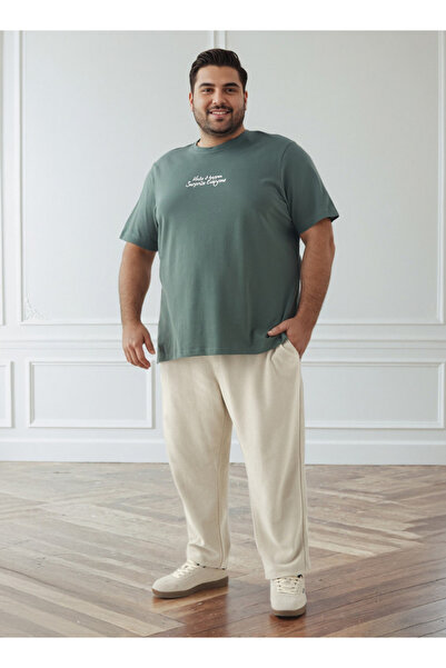 FAV Men Regular Fit Crew Neck Short Sleeves Slogan Print T-shirt