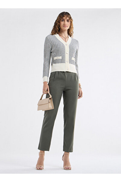 FAV Solid Pleated Regular Fit Trousers With Metallic Accent