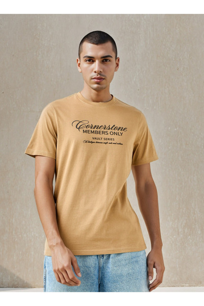 FAV تي شيرت مطبوع