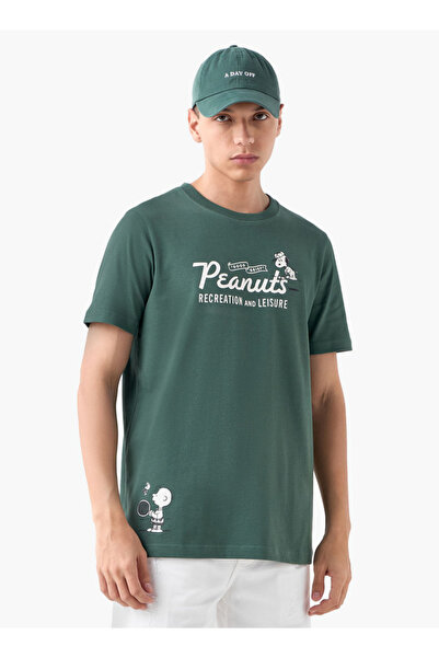 FAV Peanuts Print T-shirt with Crew Neck