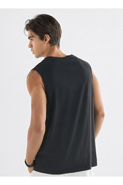 FAV Typographic Print Sleeveless T-shirt with Crew Neck