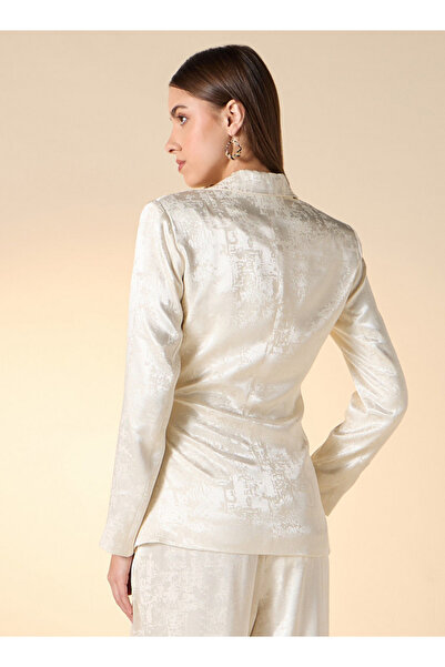 Iconic Textured Notched Lapel Jacket With Long Sleeves And Tie-up Detail