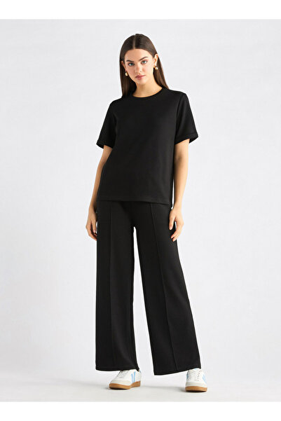 FAV Crew Neck T-shirt and Pants Set