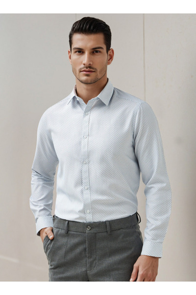 FAV قميص مطبوع بقصّة Slim Fit