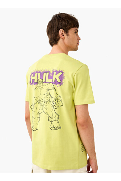 FAV تي شيرت بطبعة هالك مع رقبة دائرية وأكمام قصيرة