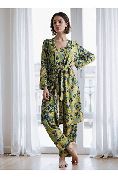 FAV طقم رداء وبيجامة بطبعة زهور كاملة