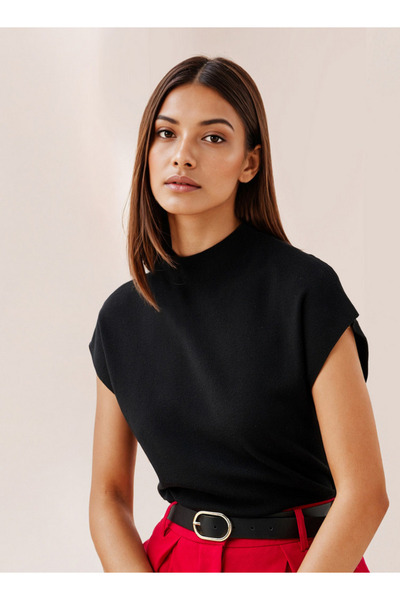 FAV بلوزة مضلعة برقبة عالية وأكمام طويلة