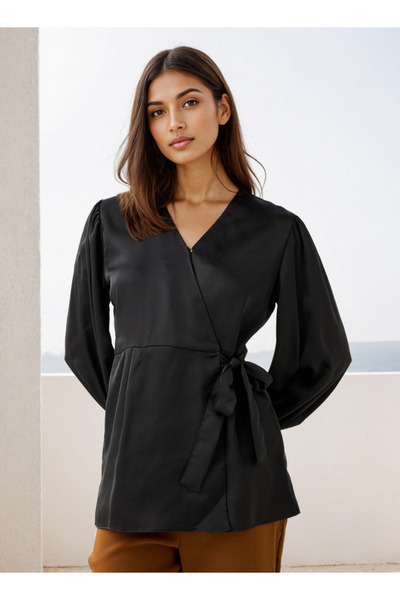 Iconic Relaxed Fit V-Neck Wrap Top