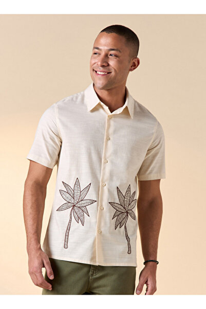 Lee Cooper قميص مطرز بقصّة مريحة مع ياقة وأكمام قصيرة