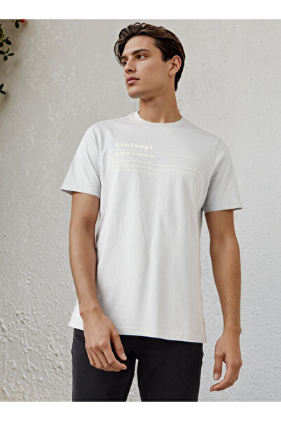 FAV تي شيرت بطبعة طباعية ورقبة دائرية