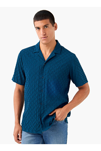 FAV قميص دوبي بقصّة عادية وياقة معسكر وأكمام قصيرة