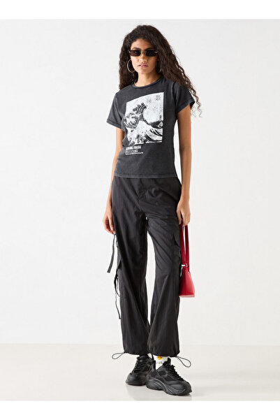 SP Characters The Met Graphic Print Crew Neck T-shirt with Short Sleeves