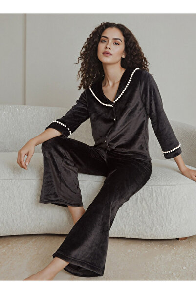 FAV طقم بيجاما بأكمام طويلة وياقة