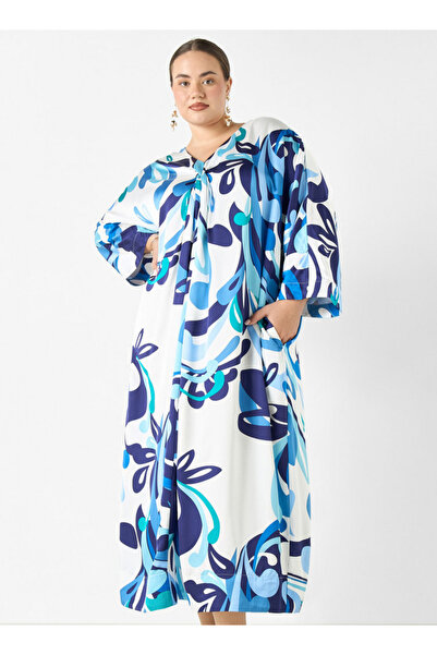 Ulla Popken فستان ماكسي من قماش القفطان المطبوع من Ulla Popken بمقاس كبير وأكمام قصيرة