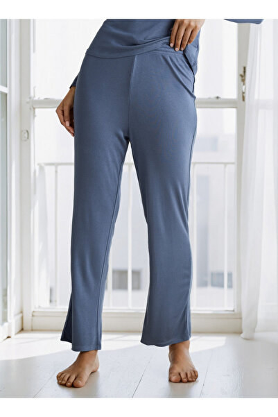 FAV Lace Trim Pyjama Set