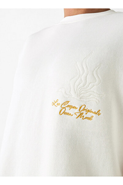 Lee Cooper Embroidered Crew Neck T-shirt With Short Sleeves