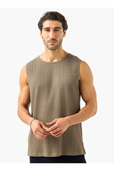 Iconic تي شيرت بدون أكمام مزخرف